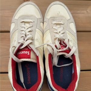 Saucony Men's Beige and Red Sneakers